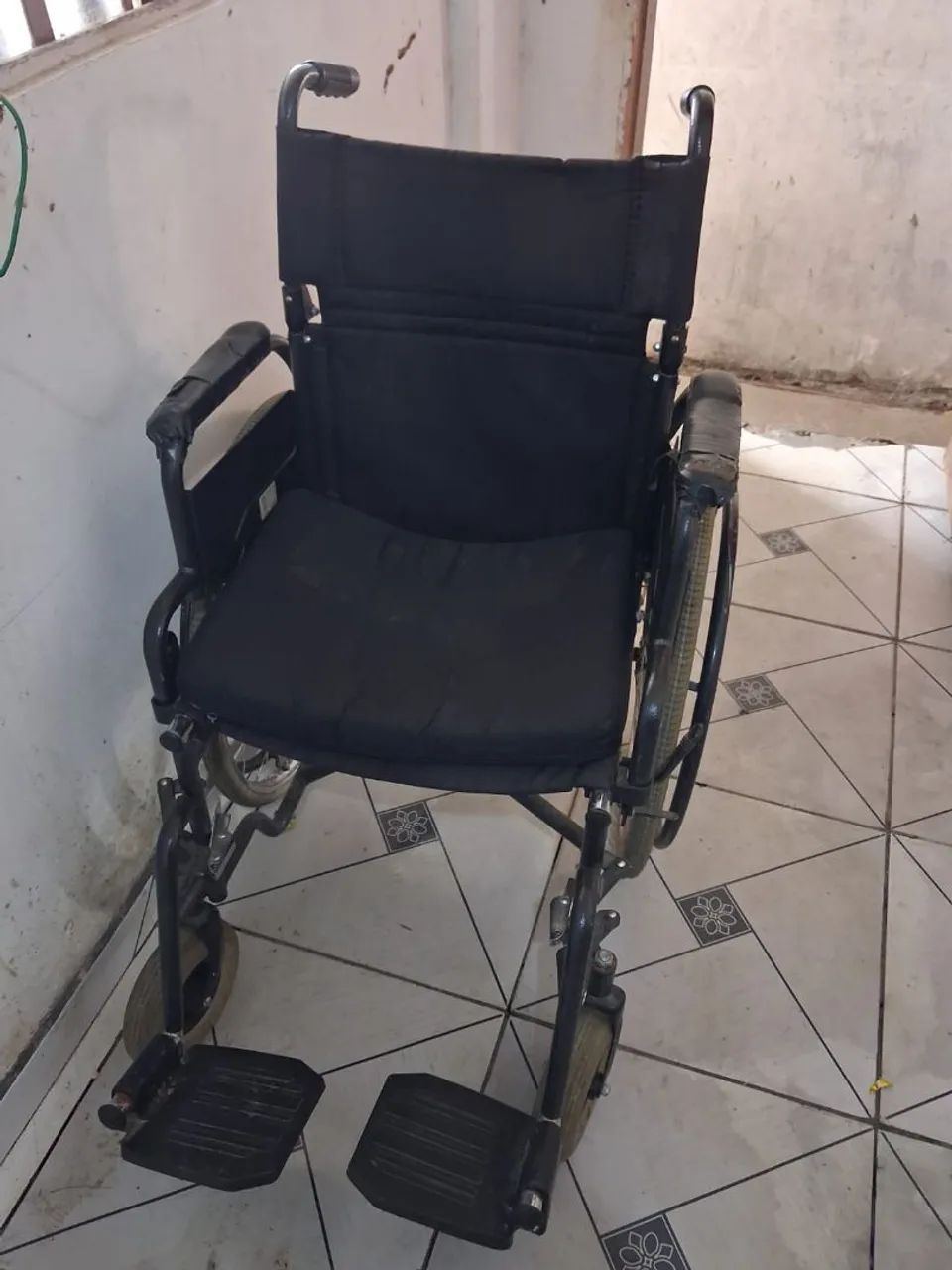Cadeira de rodas - Foto 3