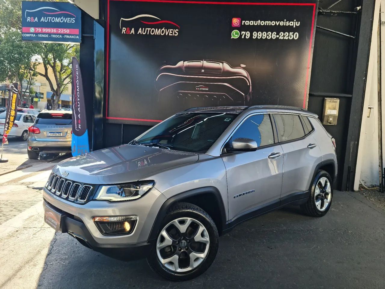 Jeep Compass COMPASS LONGITUDE 2.0 4x4 Dies. 16V Aut. 2019
