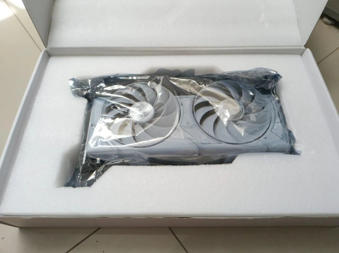 Rtx 4060 branca Asus Evo Oc garantia 2 anos e Nota Fiscal - Foto 6