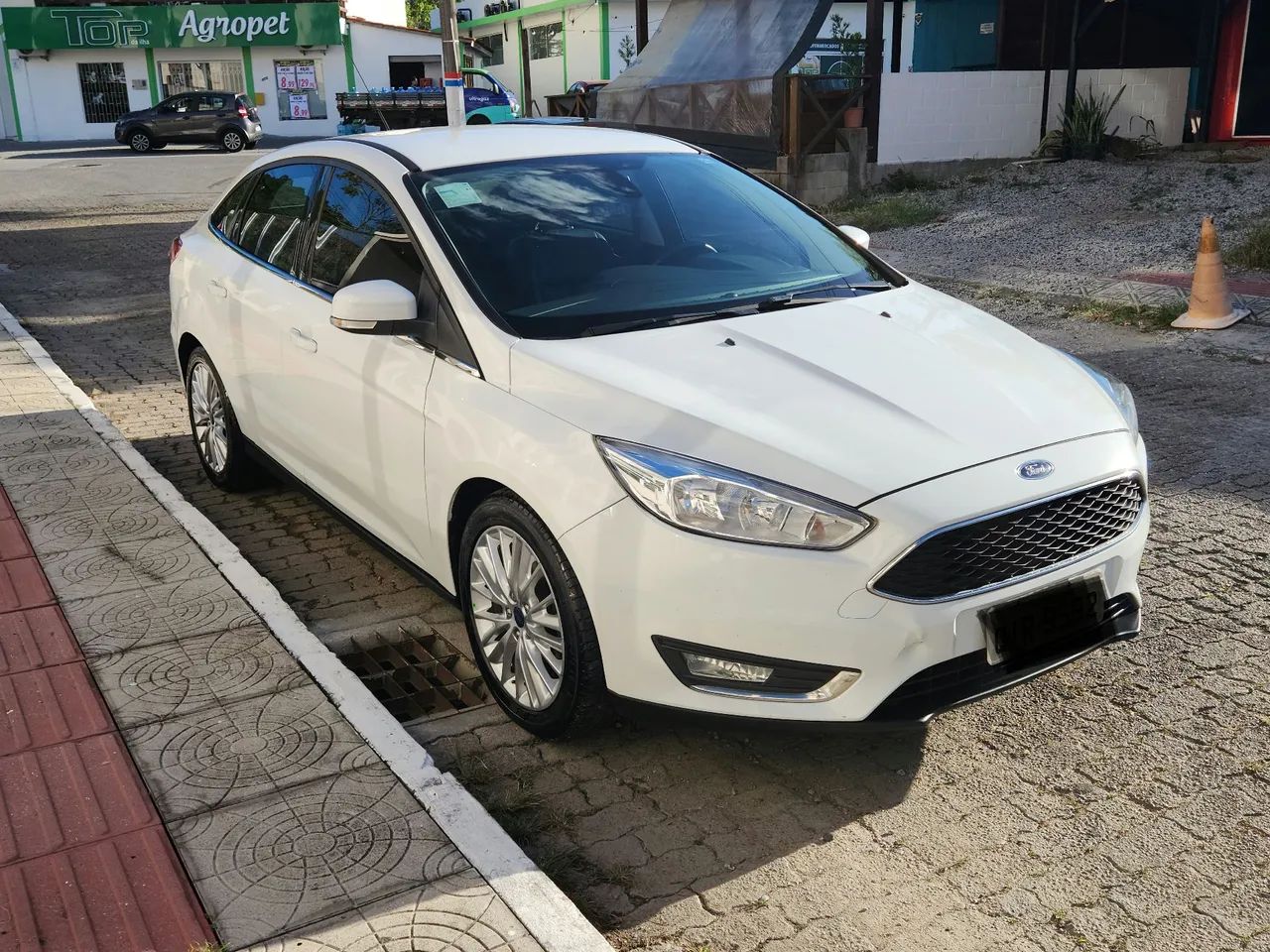 Ford Focus Fastback Se/se Plus 2.0 Flex Aut. 2017 - Foto 2