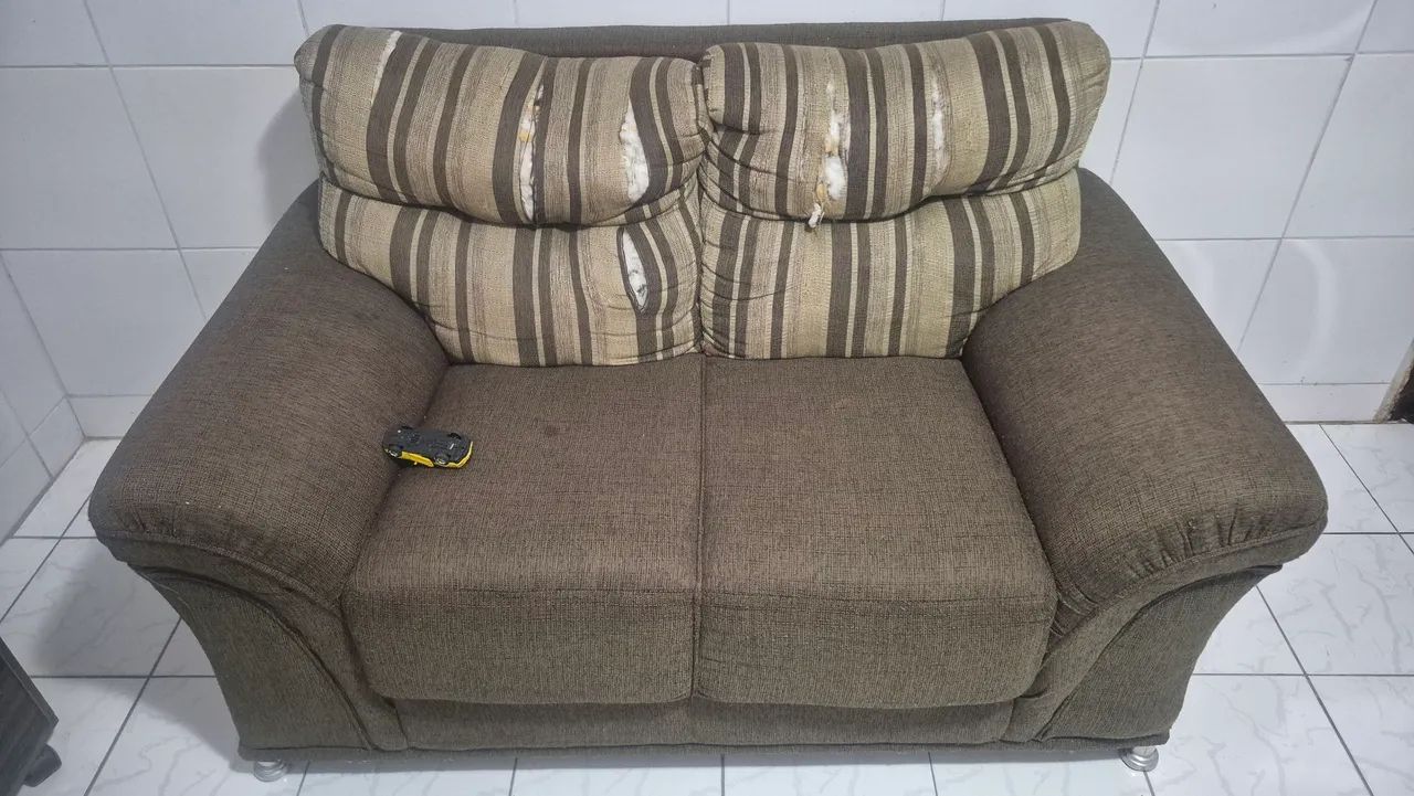 Sofá 3 e 2 lugares