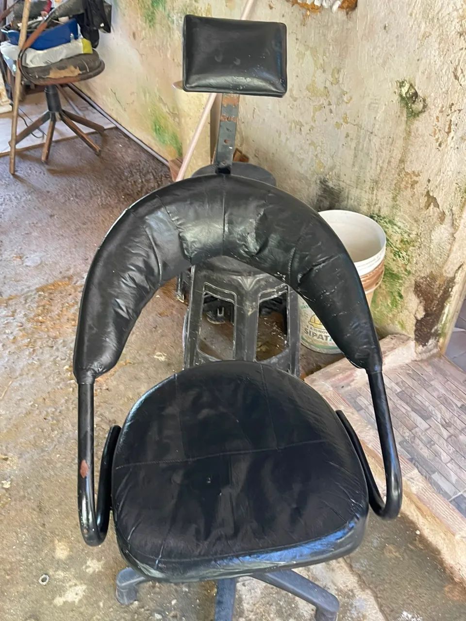 Cadeira de barbeiro  - Foto 3
