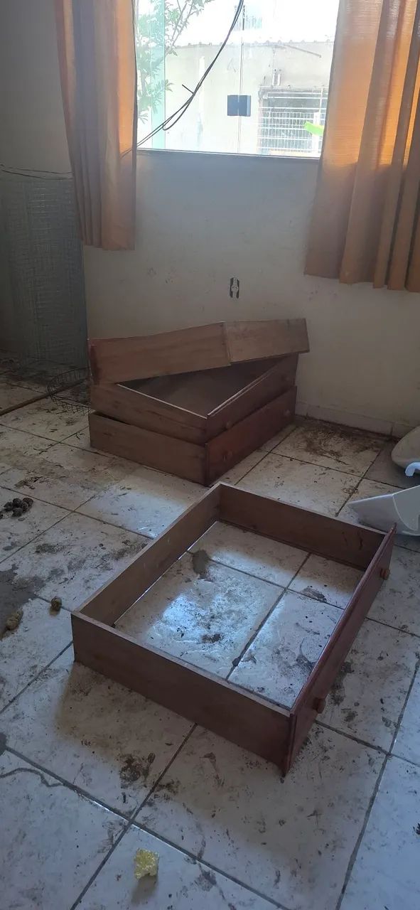 Cama de casal em madeira  - Foto 4