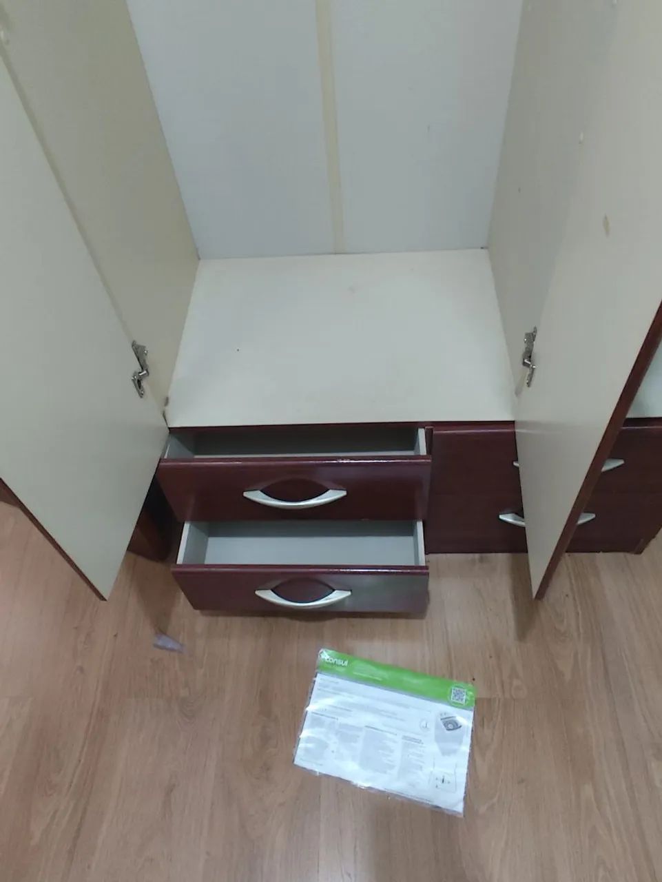 Guarda-roupa 3 portas - Foto 4