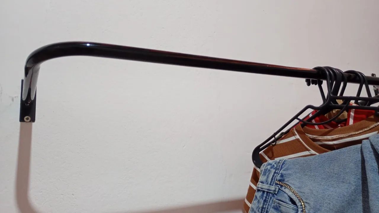 Arara de parede para loja. Ler anúncio  - Foto 2
