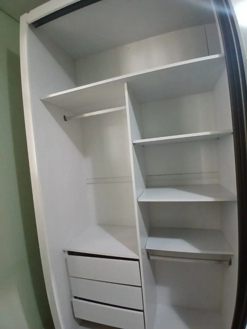 GUARDA ROUPA COM ESPELHO - Foto 2