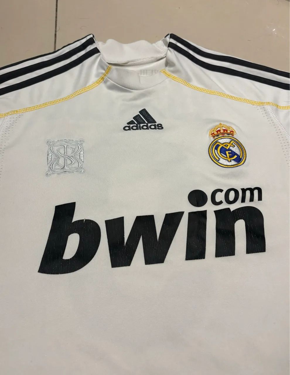 Camisa Real Madrid 2009, Primeira camisa usada por Cristiano Ronaldo 