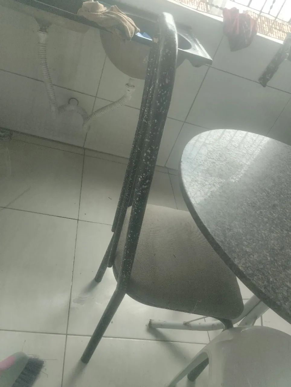 Mesa e tanquinho 
