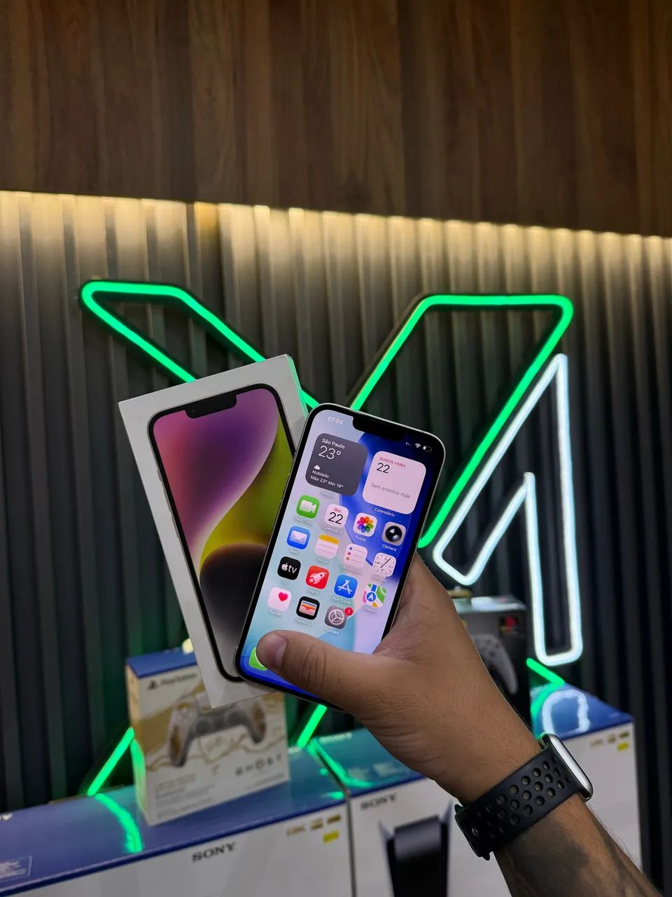 iPhone 14 128gb com garantia - levo até você  - Foto 4