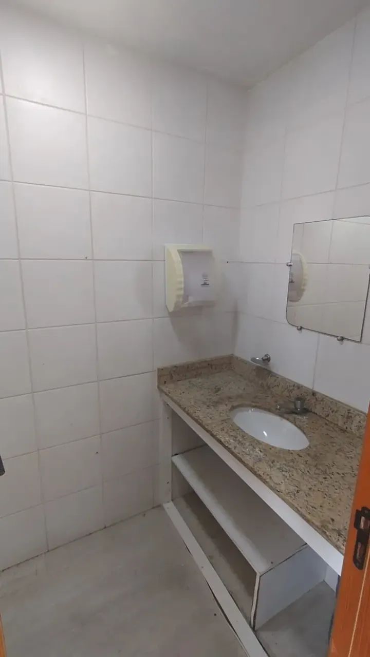 Lotus aluga sala comercial no Ed. Síntese 21 - Foto 3