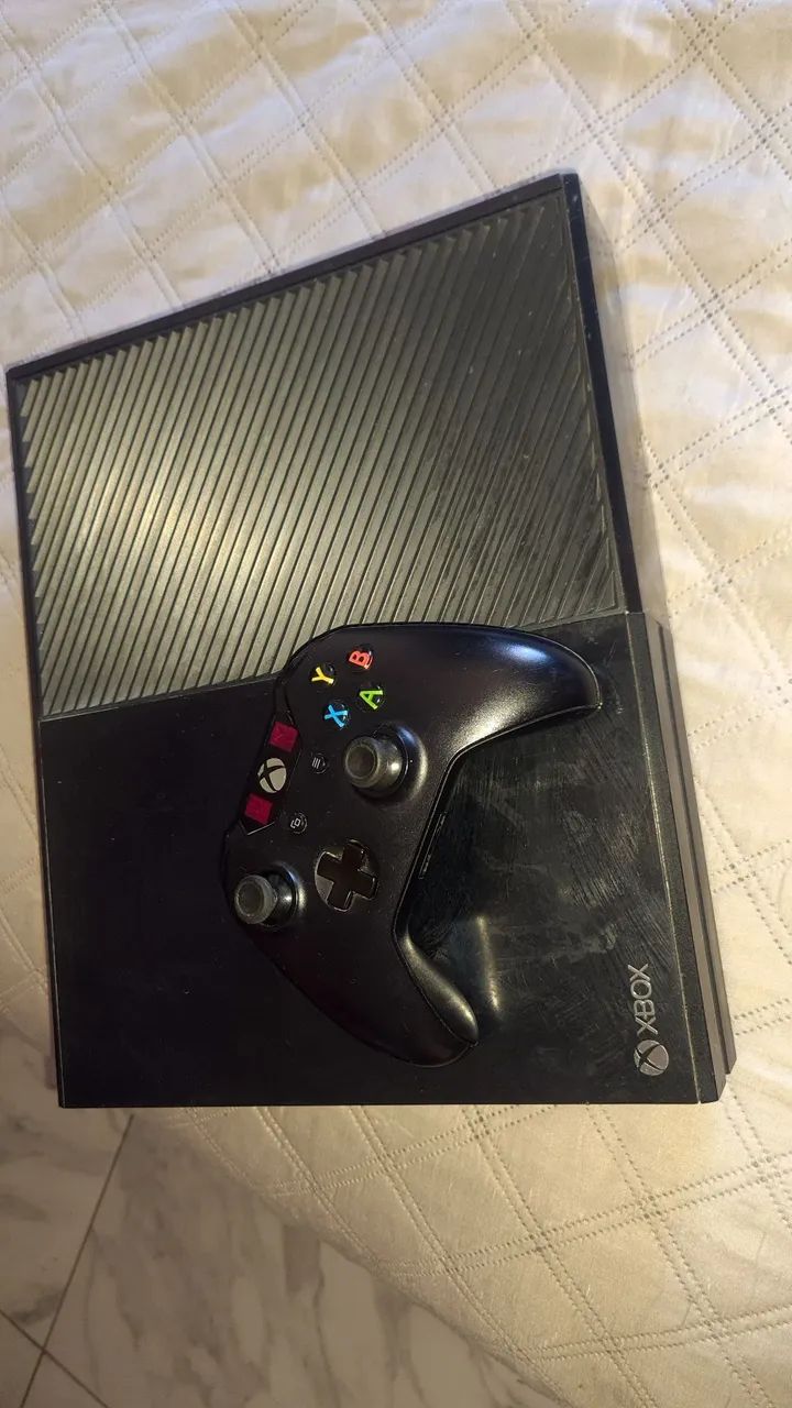 Xbo x one fat - troco num Ps4 - Foto 2