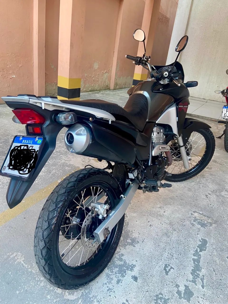 XRE 300