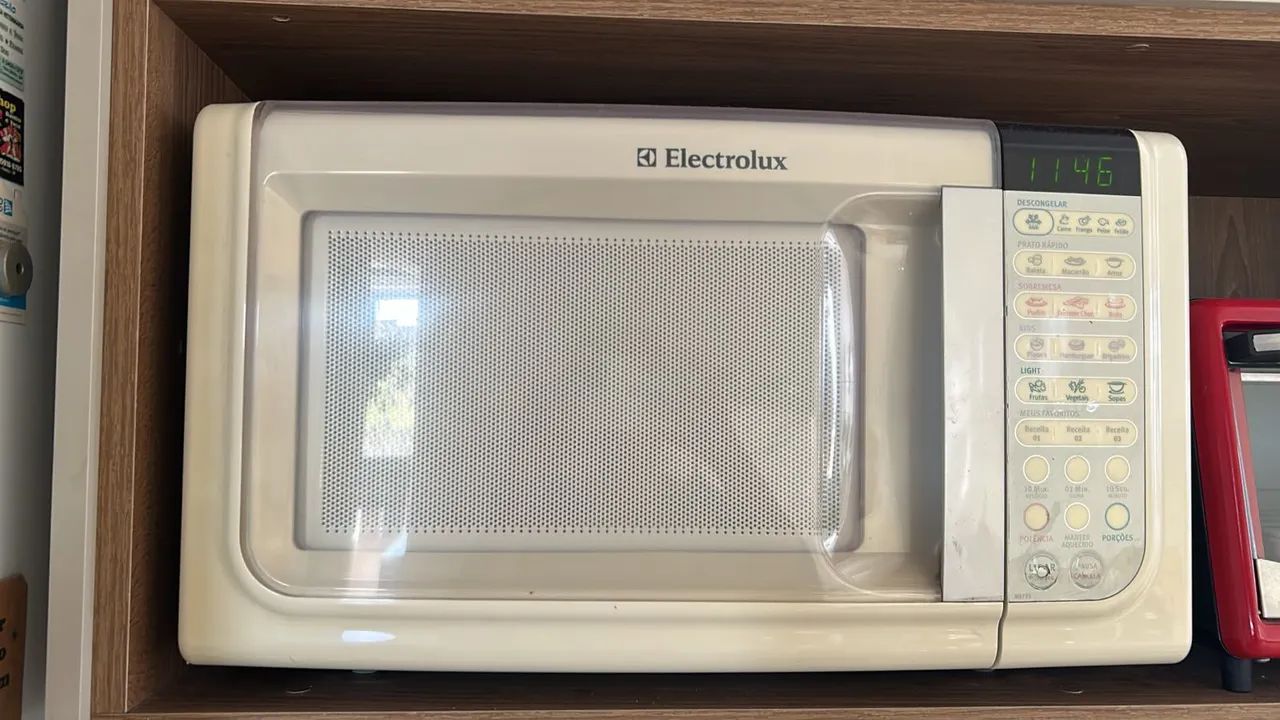 Microondas Electrolux, Branco.