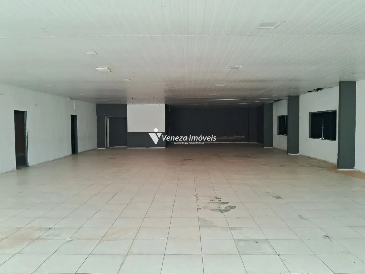 Galpão comercial de esquina para aluguel no Dirceu - Foto 3