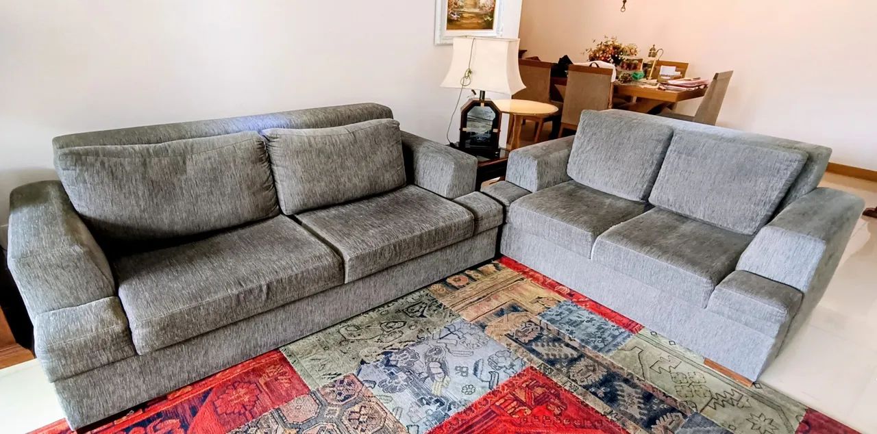 Conjunto Sofás 2 e 3 Lugares Retráteis - Madeira Maciça - Excelente Estado