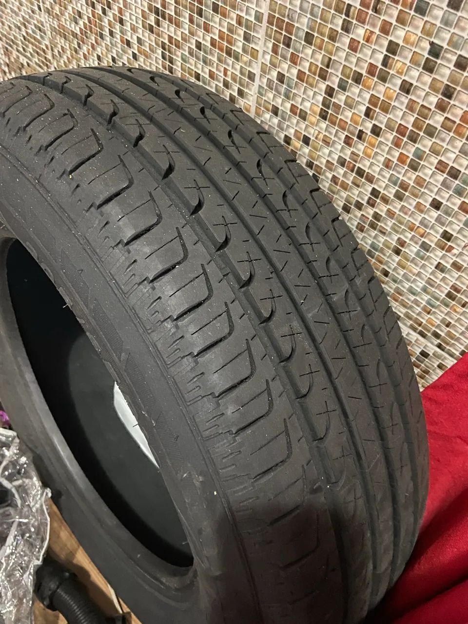 Pneu Goodyear  - Foto 2