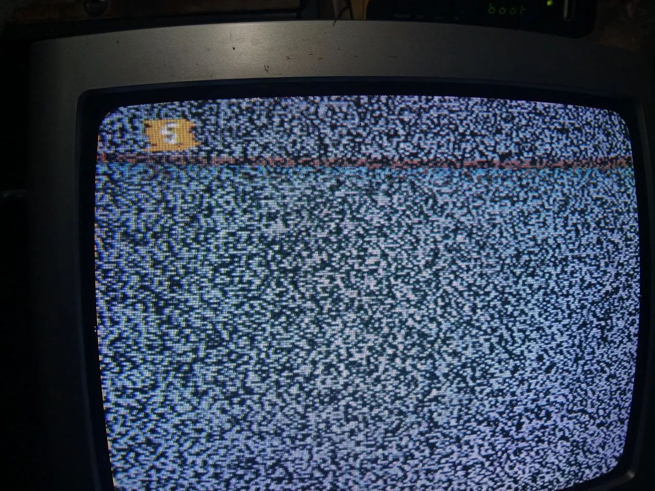 VENDO TV DE TUBO 14 POLEGADAS FRONCIONANDO DIREITINHO  - Foto 3