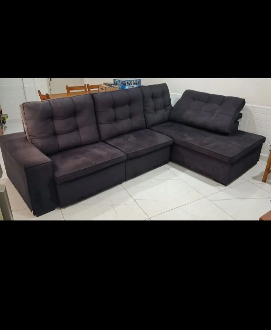 Sofá preto em L