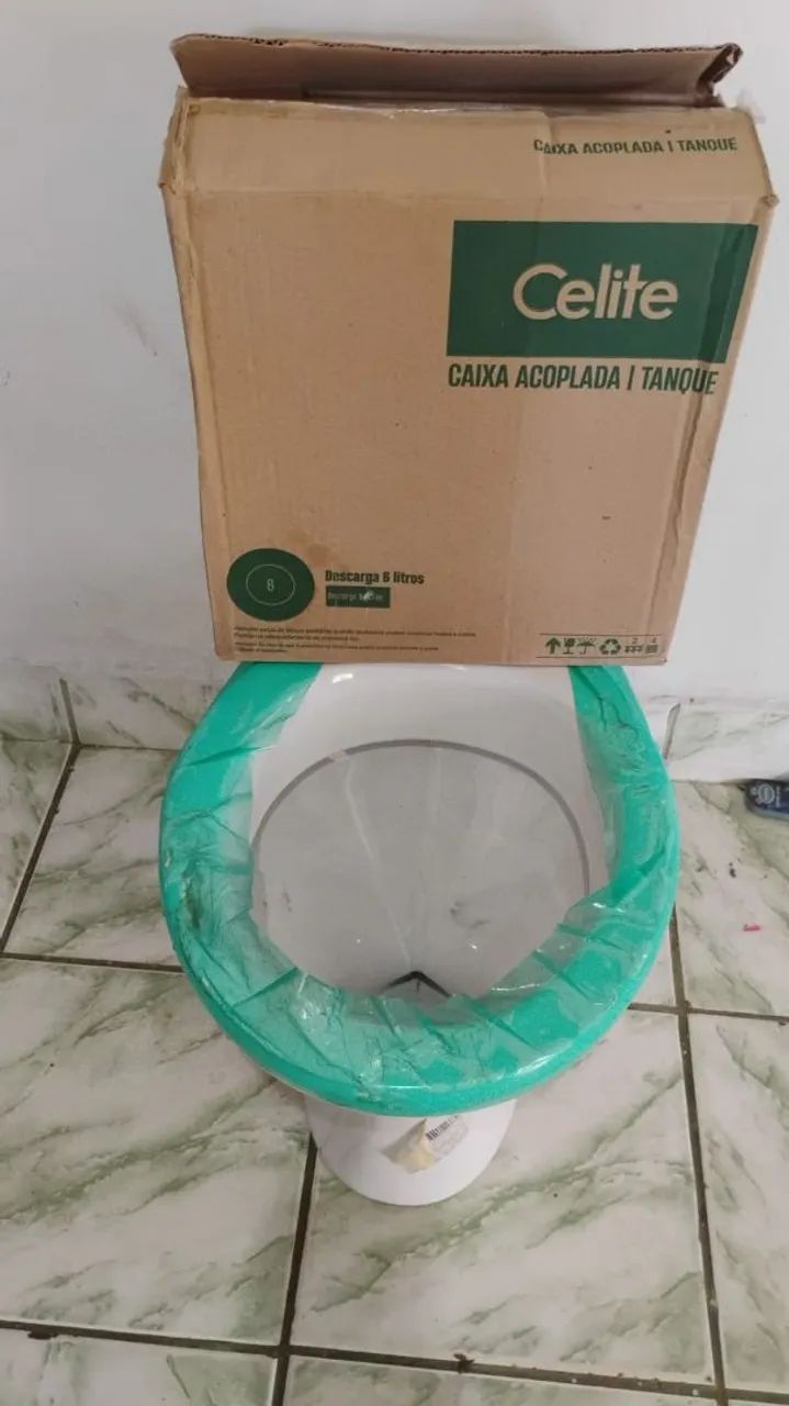 Selling a brand-new Celite toilet in the box