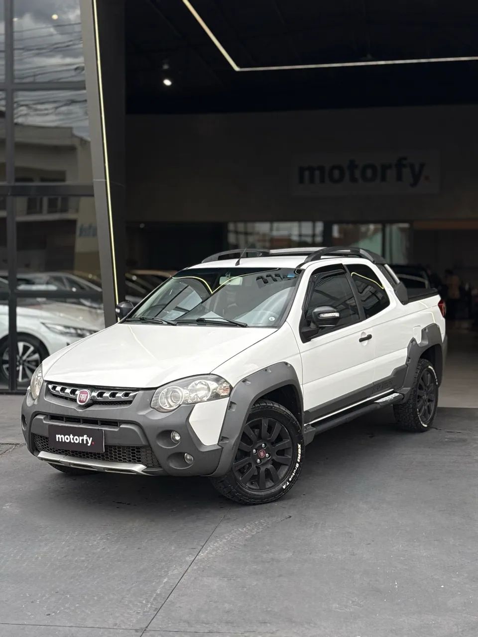 Fiat Strada Adventure1.8/ 1.8 Locker Flex CD 2015