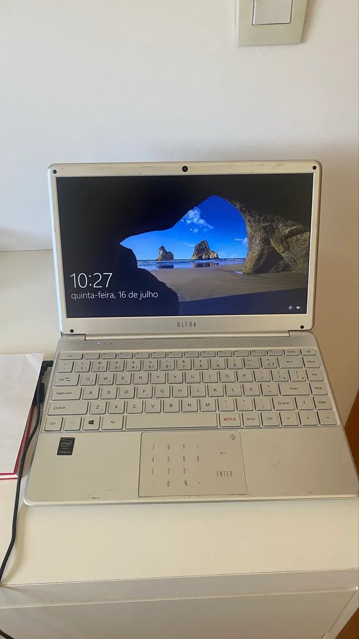Notebook Intel Core I3 4GB RAM 1TB Ultra UB422 Tela 14.1" Full HD Linux Prata