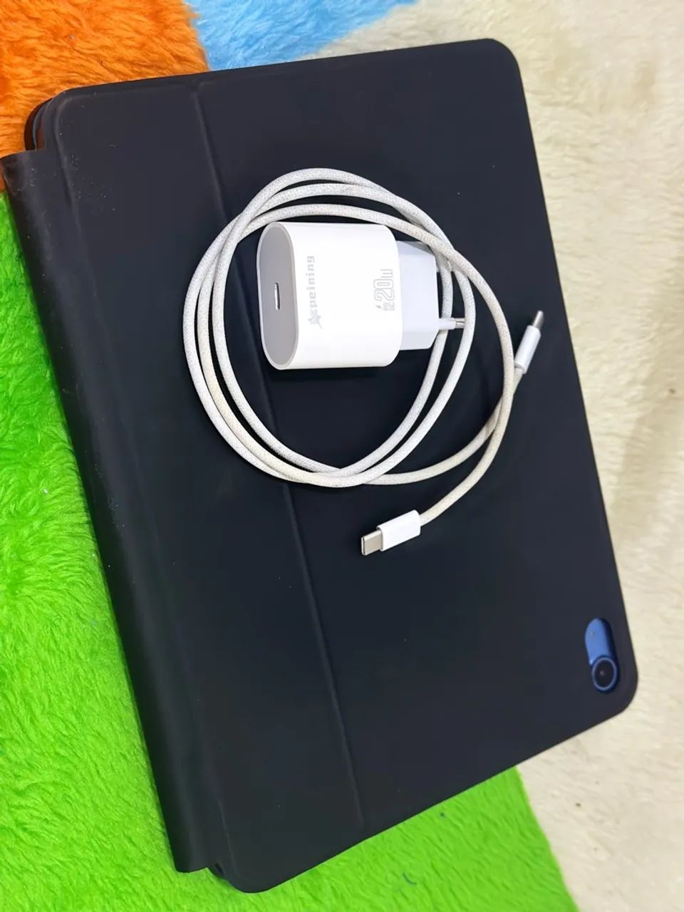 iPad 10ª Geração 64GB + Teclado com Trackpad + Película - Foto 5