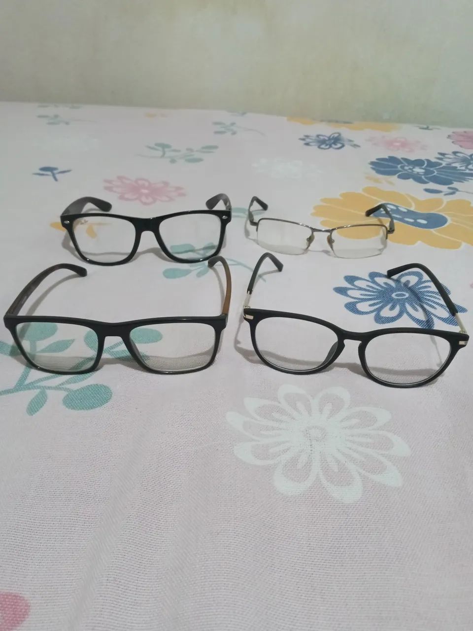 Vendo armações de óculos de grau - Foto 2