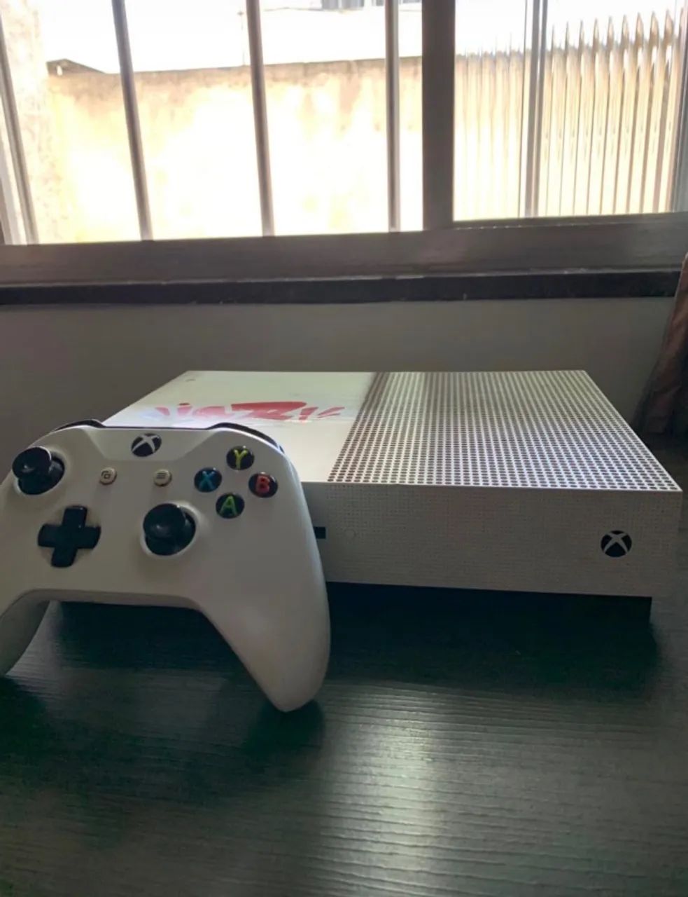 Xbox One S