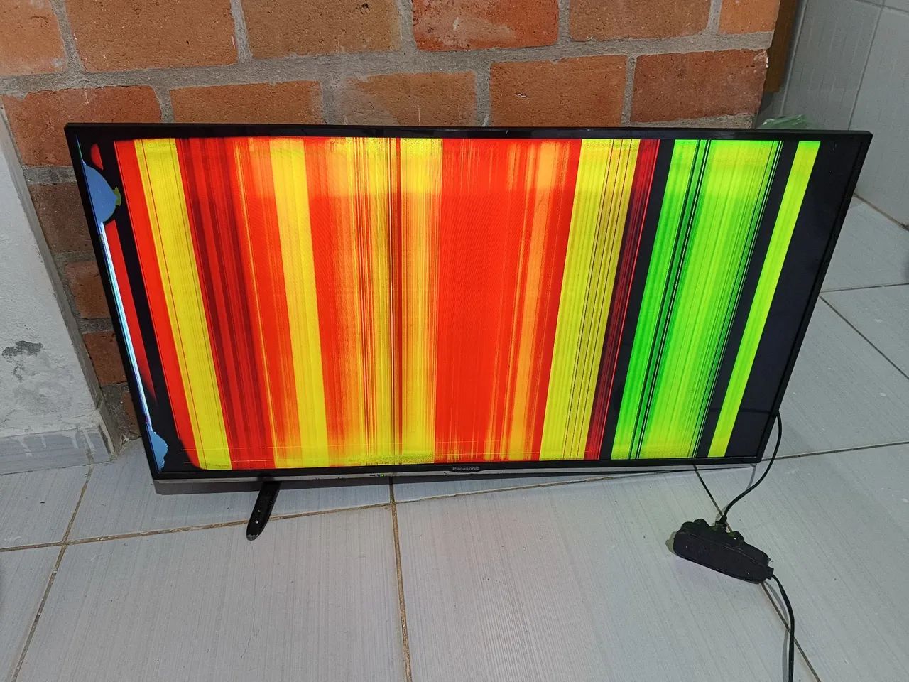 TV 40" Panasonic- para Conserto