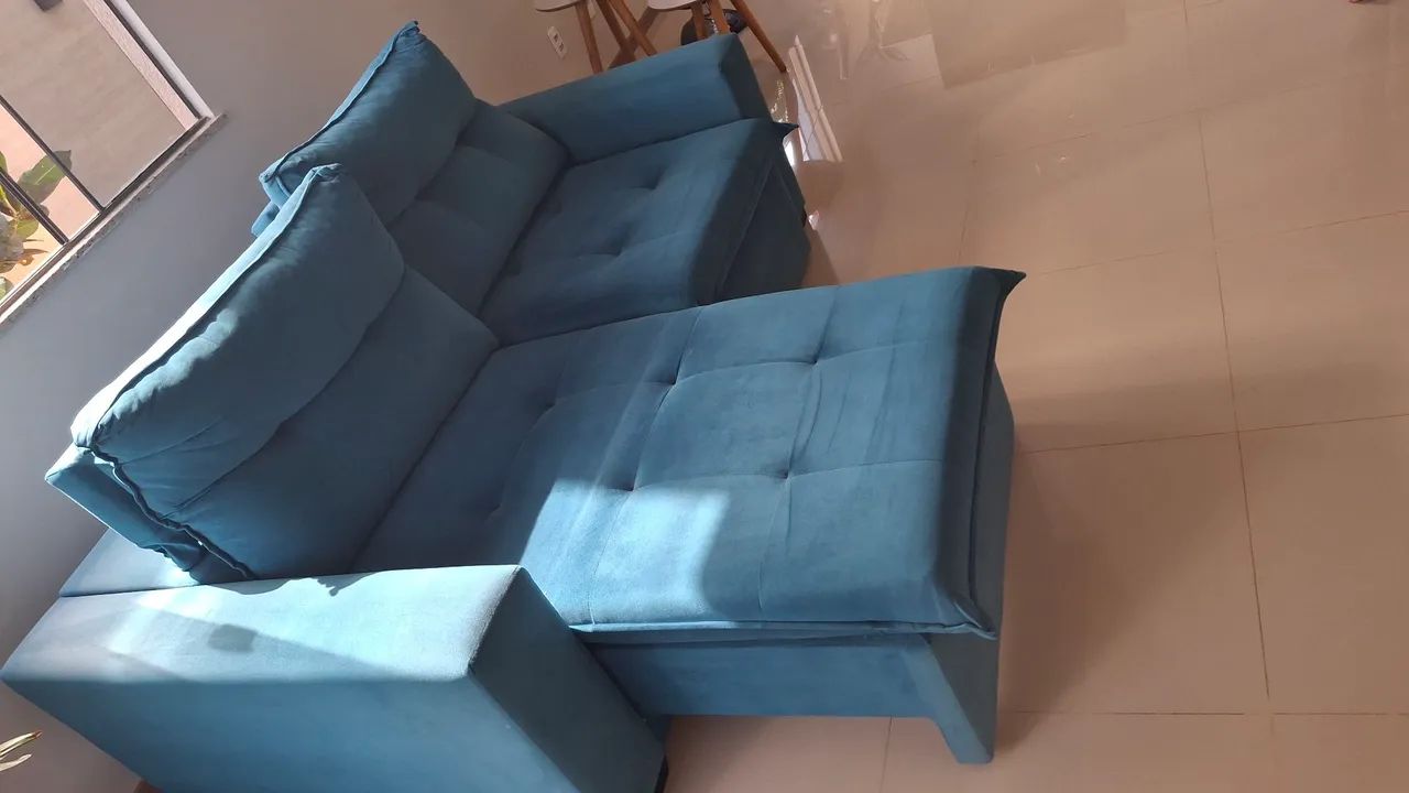 Sofá retrátil 3 lugares Azul turquesa - Foto 4