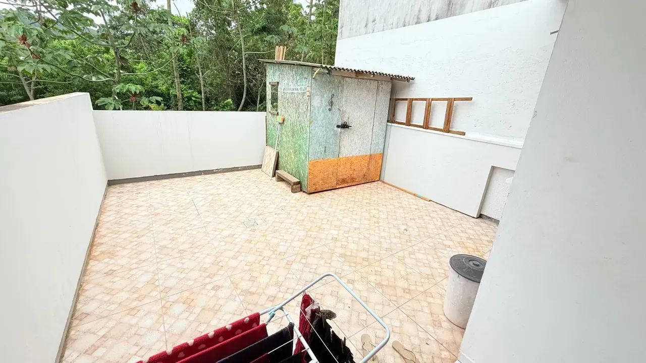 22  Casa com amplo terreno e financiável com melhor valor em Palhoça SC - Foto 3