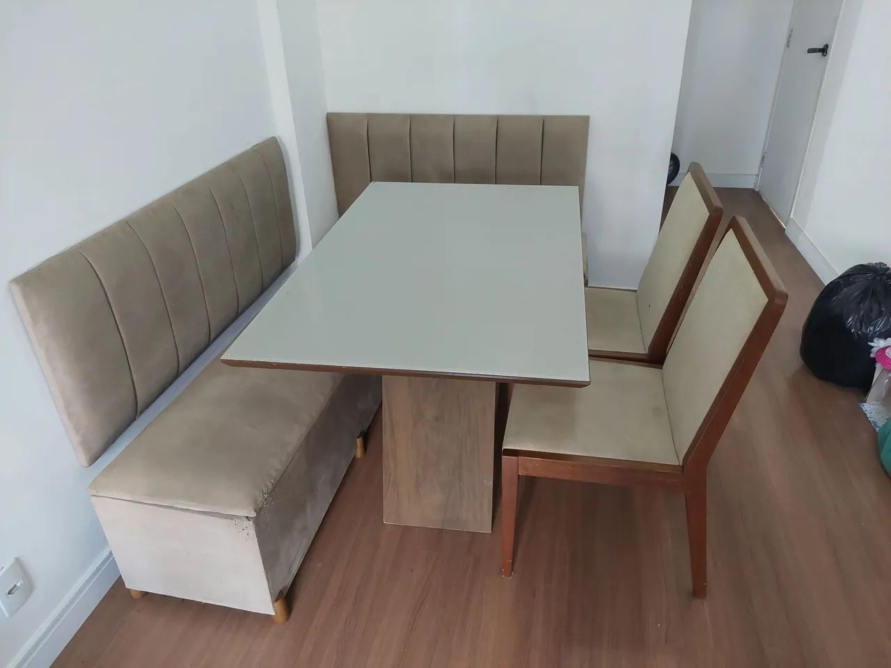 Conjunto mesa, 2 cadeiras e canto alemão  - Foto 3