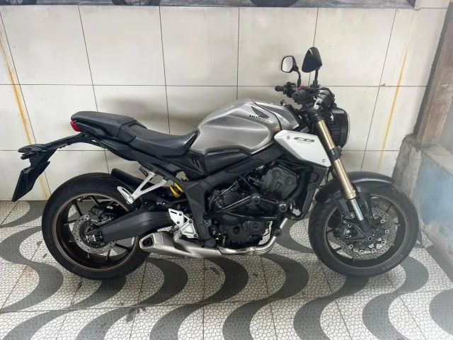 CB 650R - 2021