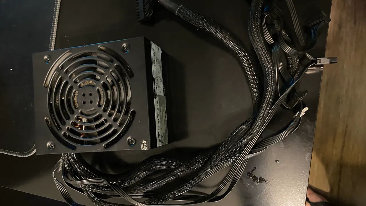 Fonte corsair VS600