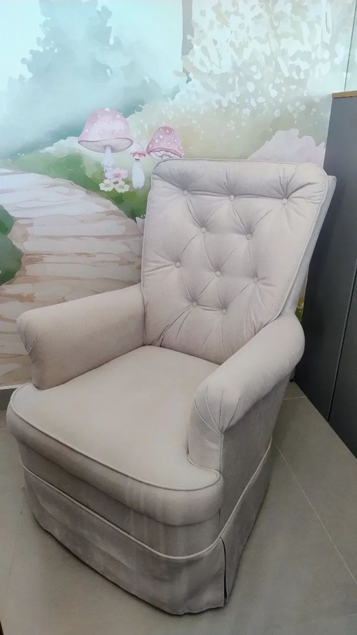 Poltrona de amamentação com balanço 
