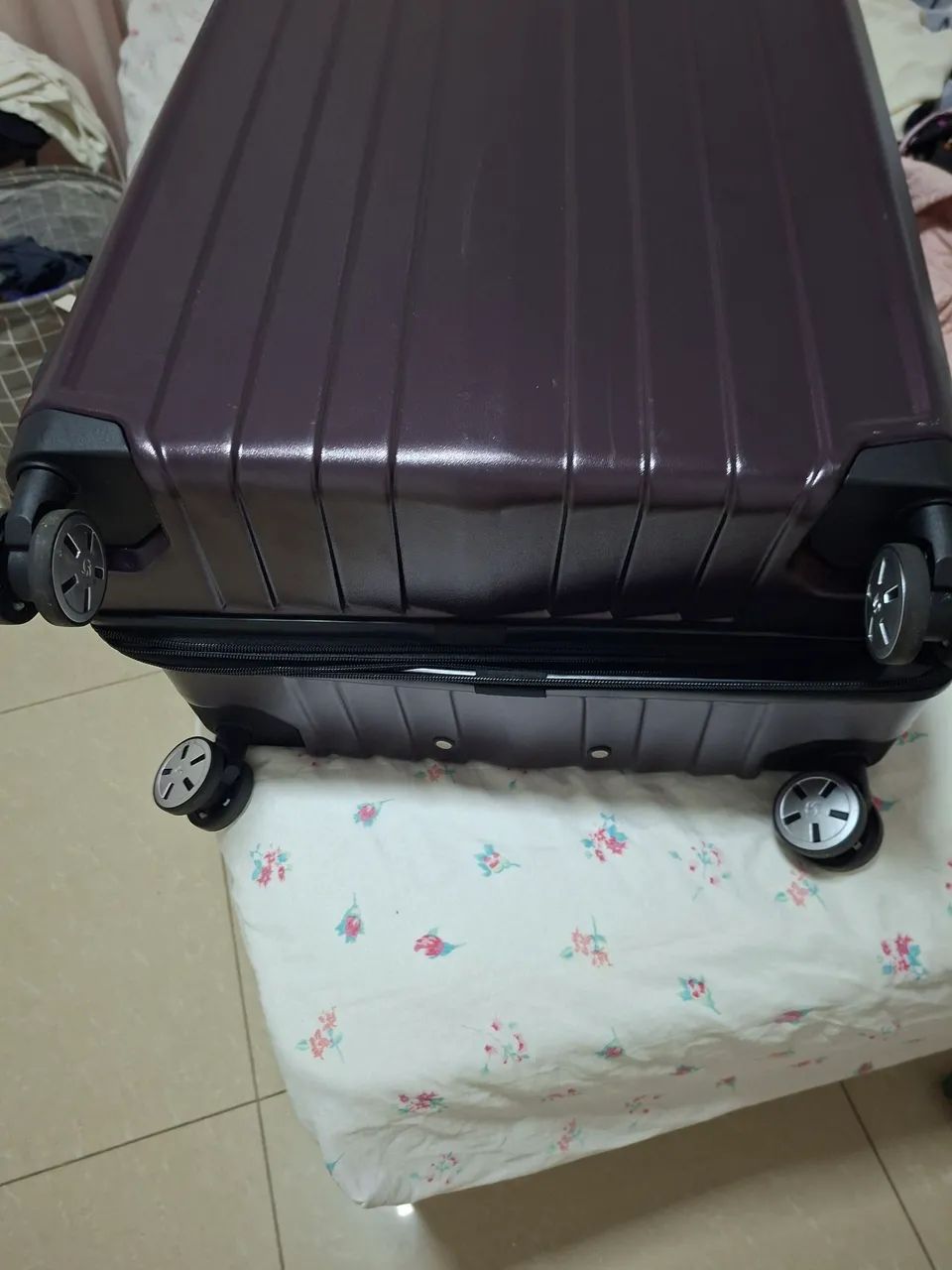 Vendo Mala Sansonite semi nova, usada somente uma vez - Foto 3
