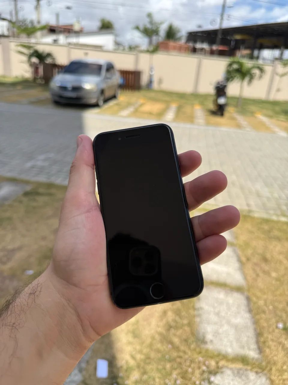 iPhone 8