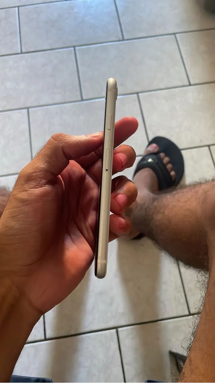 iPhone SE 2 geração 128 gb cor branca  - Foto 5