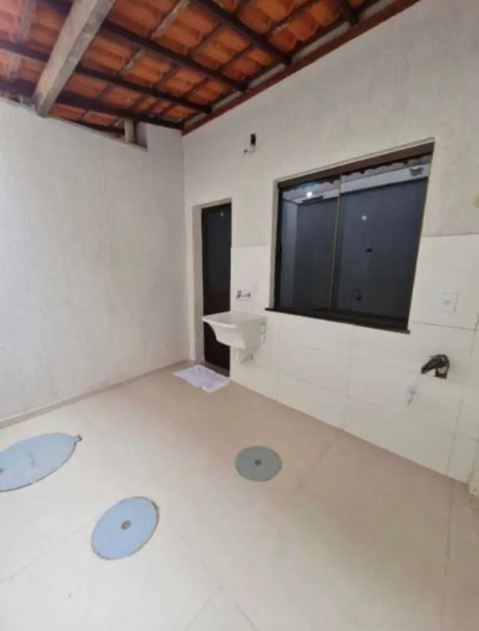 CASA USADA COM RECUO BAIRRO ITAPERI - Foto 5
