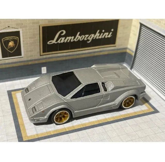 Hot Wheels Lamborghini Countach