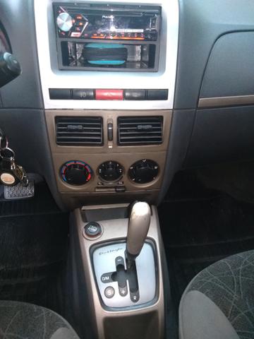 Palio essence 1.6 16v dualogic - Foto 5