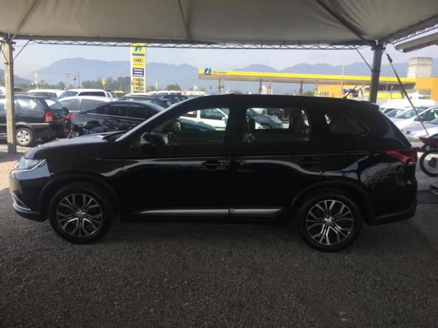 OUTLANDER 2.0 16V 160cv Aut. - Foto 3