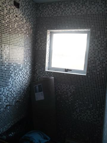 Sobrado 3 Quartos, troco por chácara, 2 vagas, churrasqueira, fogão a lenha, escritório, - Foto 3