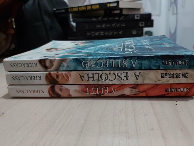 Coleção dos livros a SELEÇÃO - Foto 2