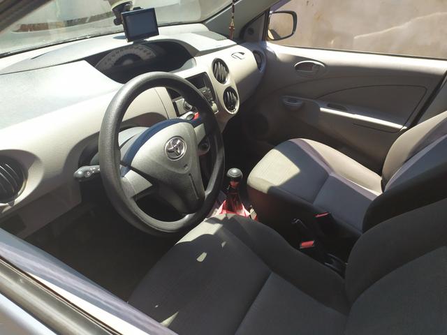 Etios - Foto 3