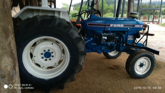 Trator Ford 4610