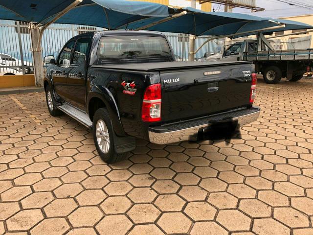 Hilux Srv top com controle de tração - Foto 4