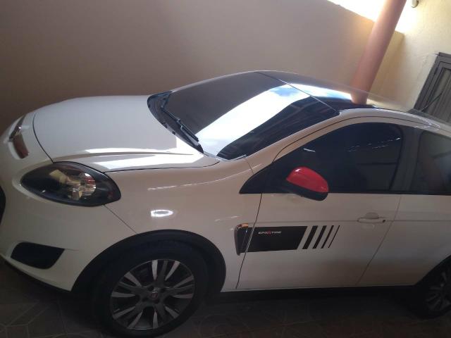Fiat palio Sporting 2015