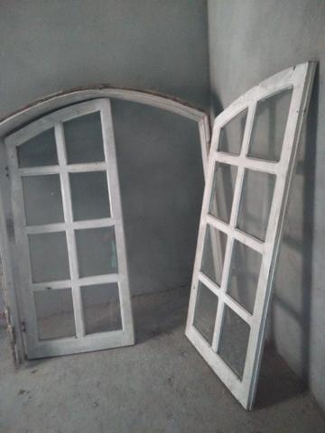 Vendo uma janela de Angelim em ótimo estado de conservação!