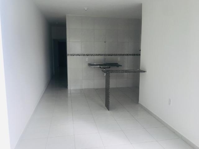 Documentação Inclusa: 2 quartos, 2 wcs, garagem, sala, coz americana, quintal, área serviç - Foto 4